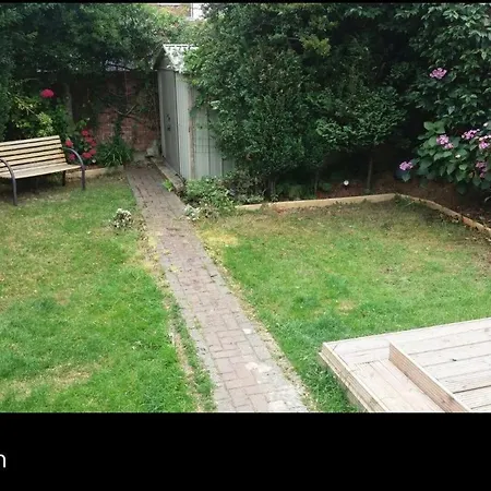 Double Rooms In Shared Home Enfield Exterior photo